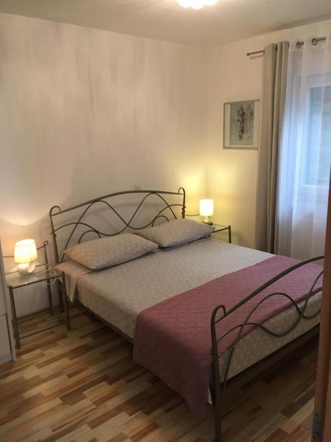Apartments Salona Trogir Luaran gambar