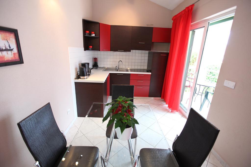 Apartments Salona Trogir Luaran gambar