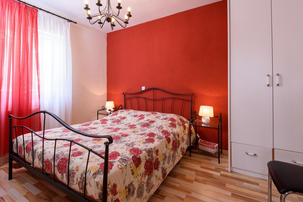 Apartments Salona Trogir Luaran gambar