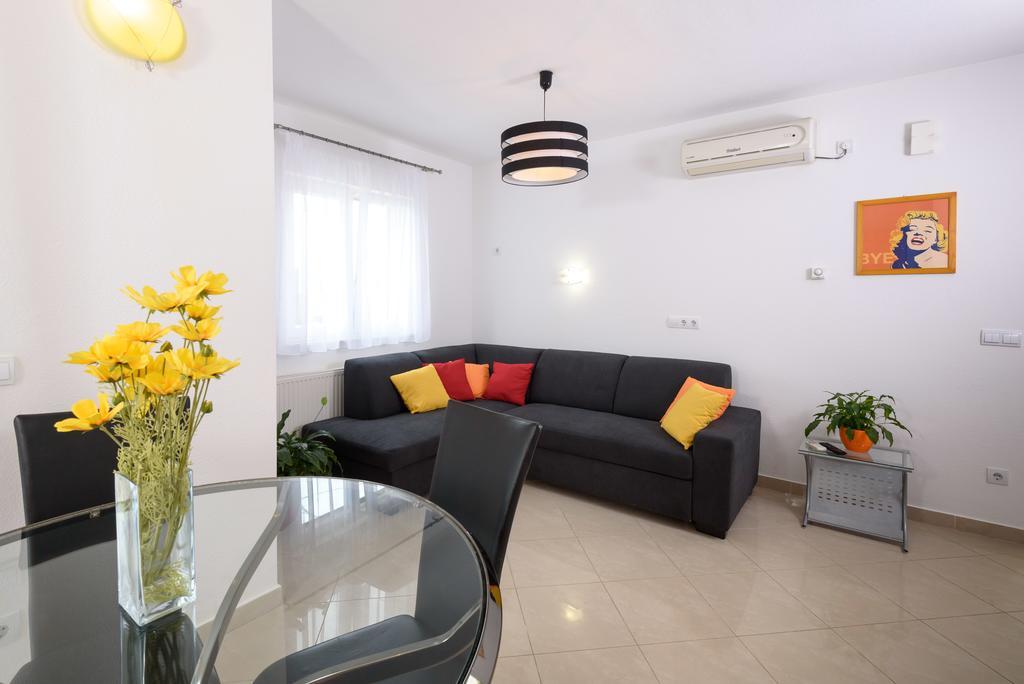 Apartments Salona Trogir Luaran gambar
