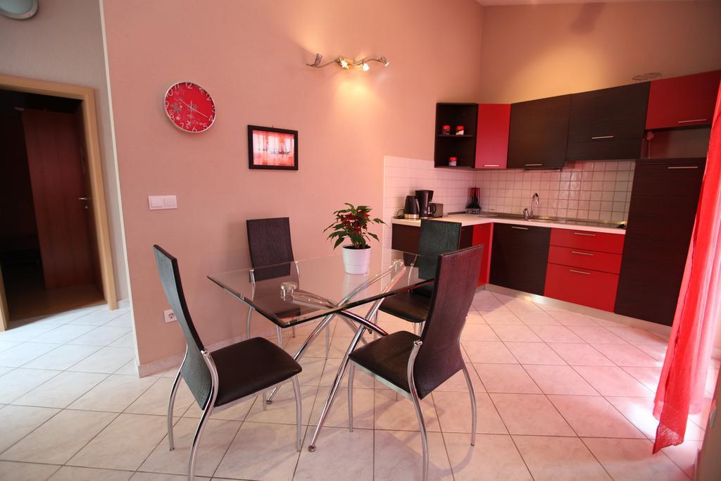 Apartments Salona Trogir Luaran gambar