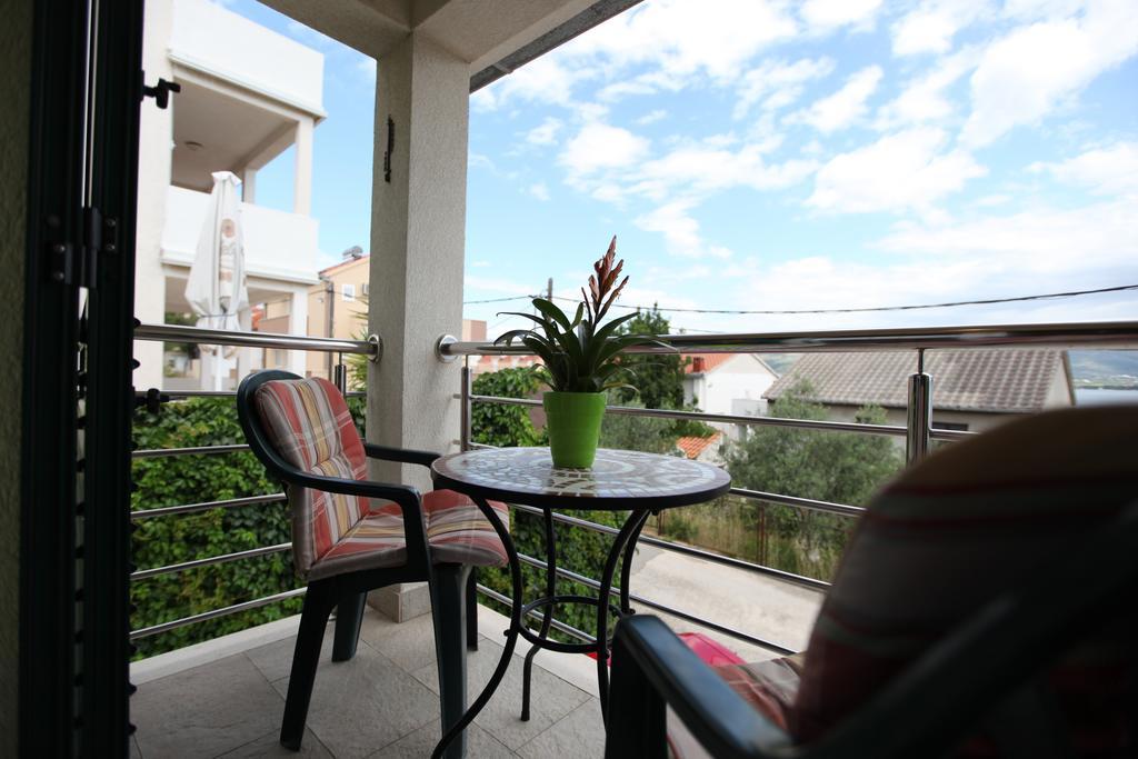 Apartments Salona Trogir Bilik gambar